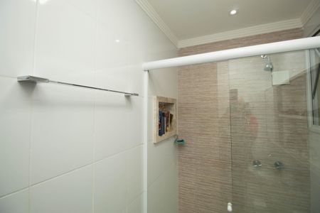 Apartamento à venda com 96m², 2 quartos e 1 vaga Apartamento à venda com 96m², 2 quartos e 1 vagaBanheiro da Suíte 1