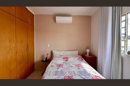 Casa à venda com 310m², 4 quartos e 8 vagasQuarto