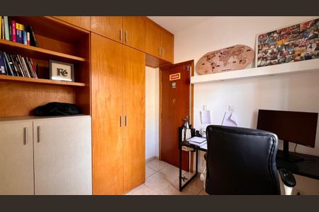 Casa à venda com 310m², 4 quartos e 8 vagasQuarto