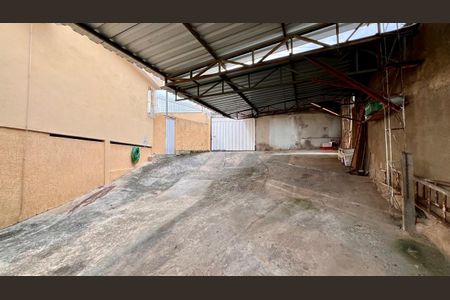 Casa à venda com 310m², 4 quartos e 8 vagasGaragem