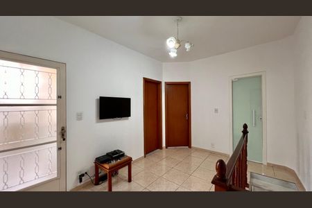 Casa à venda com 310m², 4 quartos e 8 vagasSala