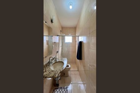 Casa à venda com 310m², 4 quartos e 8 vagasBanheiro