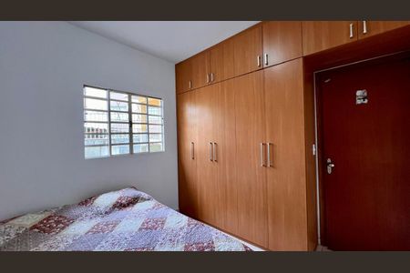 Casa à venda com 310m², 4 quartos e 8 vagasQuarto