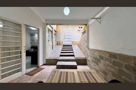 Casa à venda com 310m², 4 quartos e 8 vagasHall de entrada