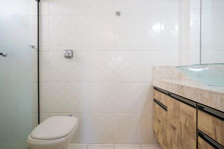 Apartamento à venda com 103m², 3 quartos e 2 vagasBanheiro da suíte