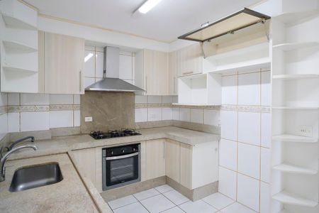 Apartamento à venda com 103m², 3 quartos e 2 vagasCozinha