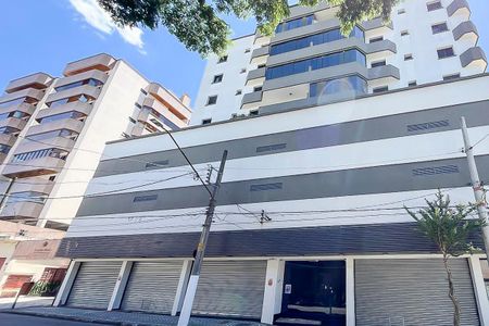 Apartamento à venda com 103m², 3 quartos e 2 vagasFachada + plaquinha