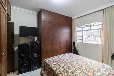 Casa à venda com 200m², 3 quartos e 2 vagasQuarto 1