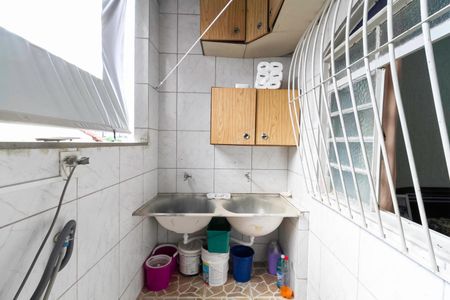 Casa à venda com 200m², 3 quartos e 2 vagasÁrea de serviço 