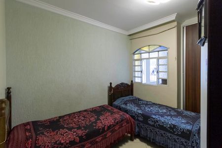 Casa à venda com 200m², 3 quartos e 2 vagasQuarto 2