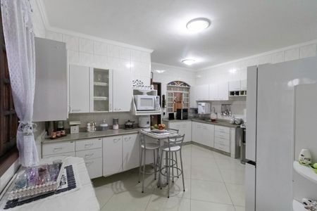 Casa à venda com 200m², 3 quartos e 2 vagasCozinha