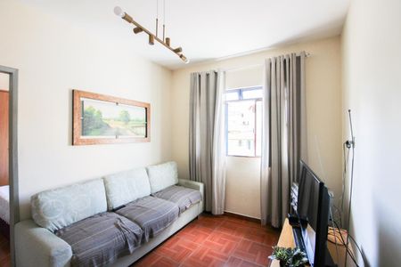 Casa à venda com 100m², 7 quartos e sem vaga Casa à venda com 100m², 7 quartos e sem vagaSala - CASA 1