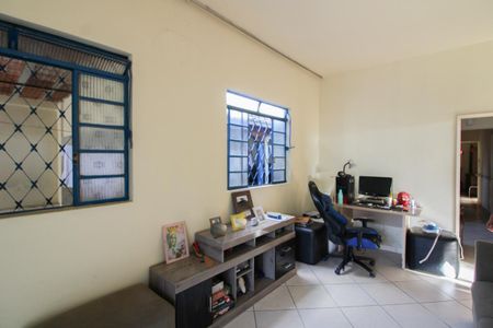 Casa à venda com 100m², 7 quartos e sem vaga Casa à venda com 100m², 7 quartos e sem vagaSala - CASA 2