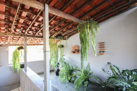 Casa à venda com 100m², 7 quartos e sem vaga Casa à venda com 100m², 7 quartos e sem vagaVaranda da Sala- CASA 1