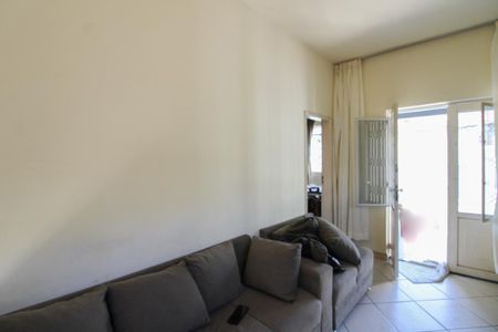 Casa à venda com 100m², 7 quartos e sem vaga Casa à venda com 100m², 7 quartos e sem vagaSala - CASA 2