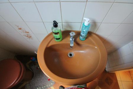 Casa à venda com 100m², 7 quartos e sem vaga Casa à venda com 100m², 7 quartos e sem vagaBanheiro - CASA 2