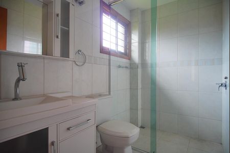 Casa para alugar com 300m², 6 quartos e 4 vagasBanheiro 1