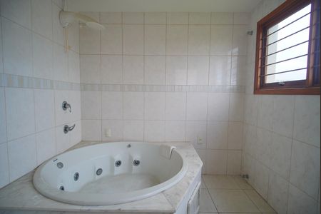 Casa para alugar com 300m², 6 quartos e 4 vagasBanheiro da Suíte 1