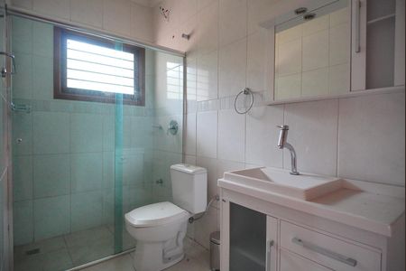 Casa para alugar com 300m², 6 quartos e 4 vagasBanheiro 2