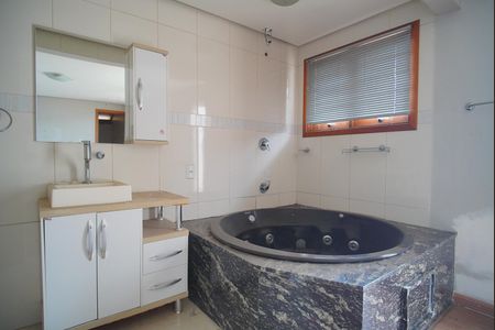 Casa para alugar com 300m², 6 quartos e 4 vagasBanheiro da Suíte 2