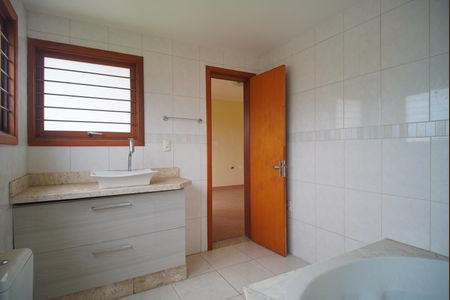 Casa para alugar com 300m², 6 quartos e 4 vagasBanheiro da Suíte 1