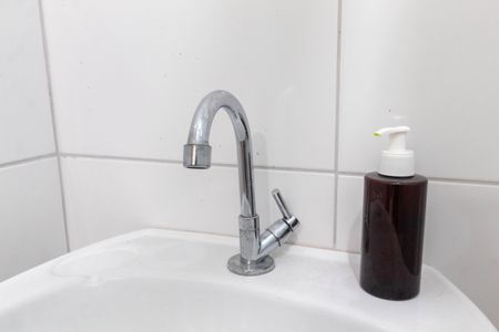 Apartamento para alugar com 38m², 2 quartos e sem vagaBanheiro - torneira