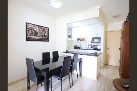 Apartamento à venda com 67m², 2 quartos e 2 vagasSala