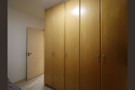 Apartamento à venda com 67m², 2 quartos e 2 vagasQuarto 2
