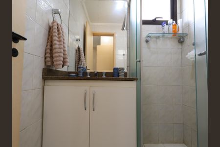 Apartamento à venda com 67m², 2 quartos e 2 vagasBanheiro do Quarto