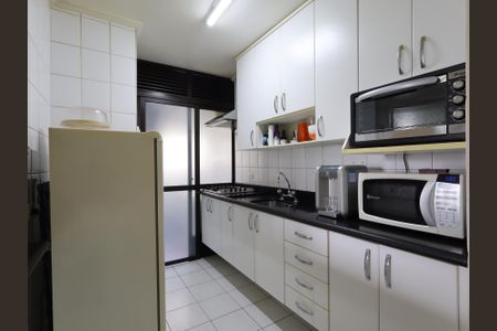 Apartamento à venda com 67m², 2 quartos e 2 vagasCozinha