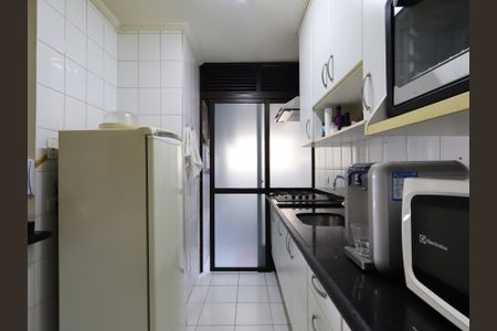 Apartamento à venda com 67m², 2 quartos e 2 vagasCozinha