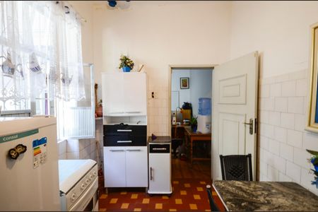 Casa à venda com 247m², 4 quartos e 4 vagasCozinha