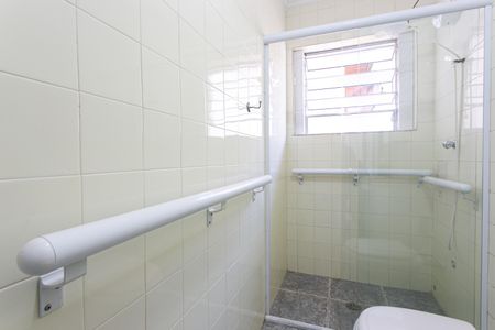Casa para alugar com 65m², 2 quartos e 1 vaga Casa para alugar com 65m², 2 quartos e 1 vagaBanheiro