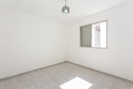 Casa para alugar com 65m², 2 quartos e 1 vaga Casa para alugar com 65m², 2 quartos e 1 vagaQuarto 1