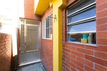 Casa para alugar com 65m², 2 quartos e 1 vaga Casa para alugar com 65m², 2 quartos e 1 vagaEntrada