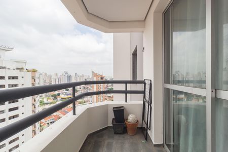 Apartamento à venda com 81m², 3 quartos e 2 vagasVaranda