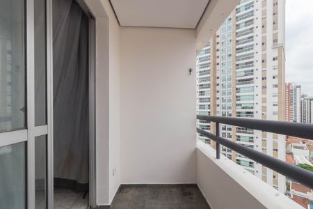 Apartamento à venda com 81m², 3 quartos e 2 vagasVaranda