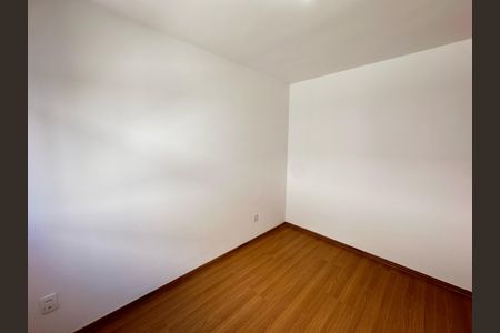 Apartamento à venda com 43m², 2 quartos e 1 vagaQuarto 2