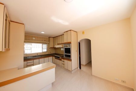 Casa à venda com 200m², 2 quartos e 6 vagasCozinha