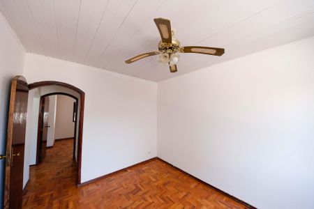 Casa à venda com 200m², 2 quartos e 6 vagasQuarto 2