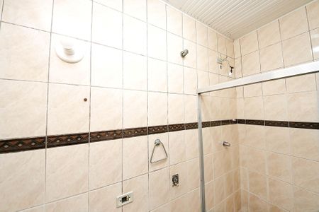 Casa à venda com 200m², 2 quartos e 6 vagasBanheiro 2