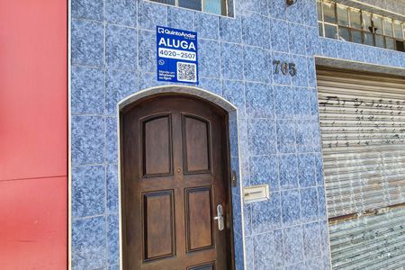 Casa à venda com 200m², 2 quartos e 6 vagasFachada 1