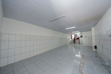 Casa à venda com 200m², 2 quartos e 6 vagasGaragem/Salão