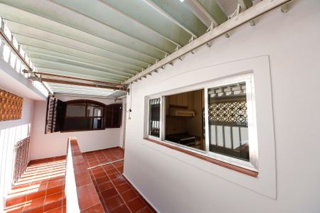 Casa à venda com 200m², 2 quartos e 6 vagasÁrea de Serviço