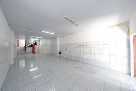 Casa à venda com 200m², 2 quartos e 6 vagasGaragem/Salão