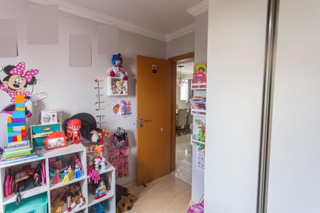 Apartamento à venda com 153m², 4 quartos e 2 vagasQuarto 2