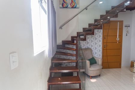 Apartamento à venda com 153m², 4 quartos e 2 vagasEscada de Acesso a Cobertura