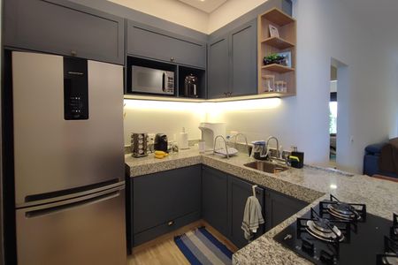 Apartamento à venda com 100m², 2 quartos e 2 vagasCozinha