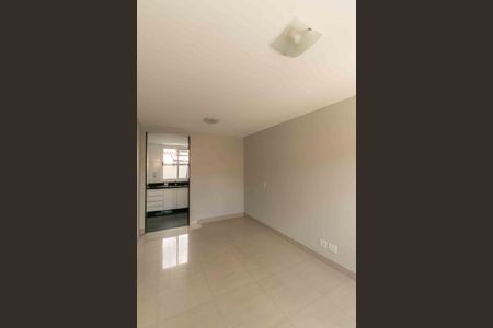 Casa à venda com 90m², 3 quartos e 1 vaga Casa à venda com 90m², 3 quartos e 1 vagaSala