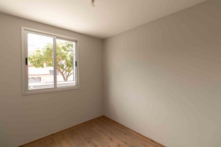 Casa à venda com 90m², 3 quartos e 1 vaga Casa à venda com 90m², 3 quartos e 1 vagaQuarto 1